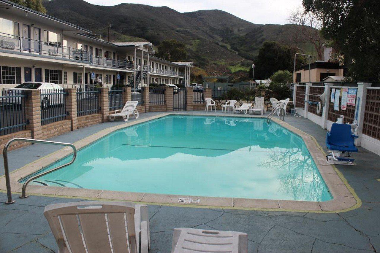 University Inn At סן לואיס אוביספו מראה חיצוני תמונה