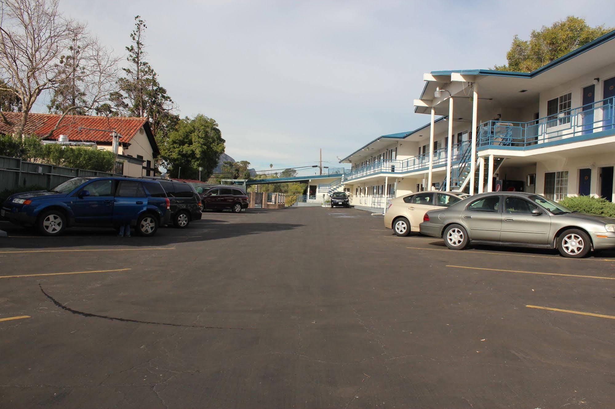 University Inn At סן לואיס אוביספו מראה חיצוני תמונה